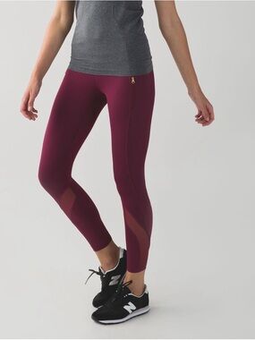 LULULEMON plum purple aspire leggings with mesh accents